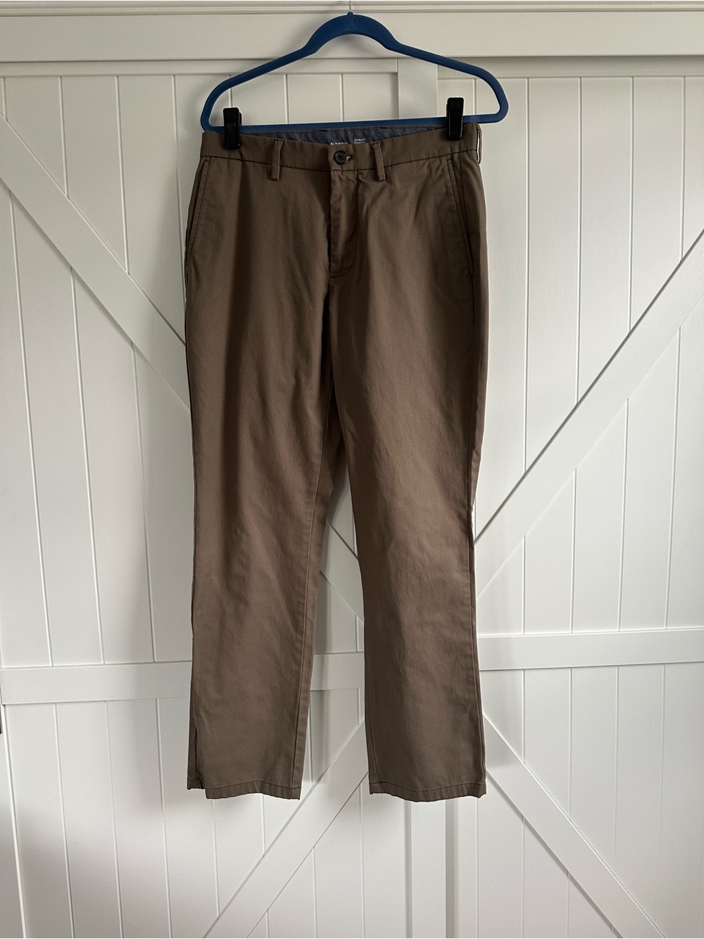 Old Navy Men’s Ultimate Straight Built-In Flex Chino Pants Taupe 32x32